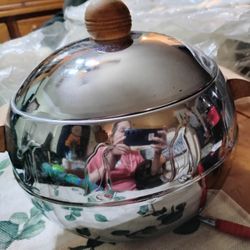 Vintage Hot/Cold Bowl With Lid 