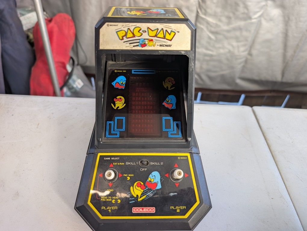 Vintage 1981 COLECO Mini Arcade PAC-MAN Video Game Tabletop Midway
