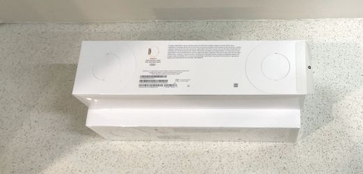 Brandnew Apple Watch series 5 40mm GPS +Cellular -Gold