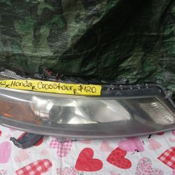 2010-12 Honda Crosstour Right Headlight 