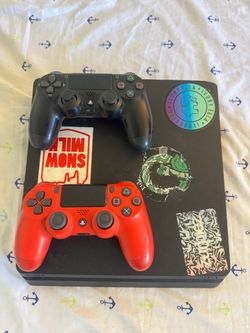 PS4 Black