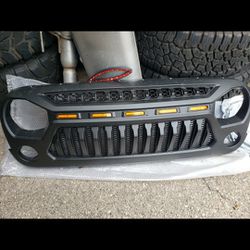 2016 jeep grill with amber lights and new brakes.