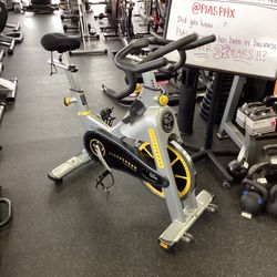 Used livestrong spin discount bike for sale