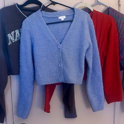 Lot of 4 Women’s Sweaters – Cropped, Size M