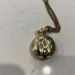 Locket /watch