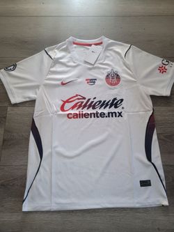 Chivas away 26/27