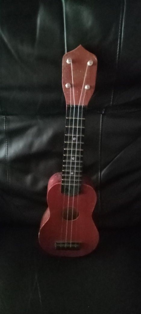Original Hawaiian 4 String Ukalele