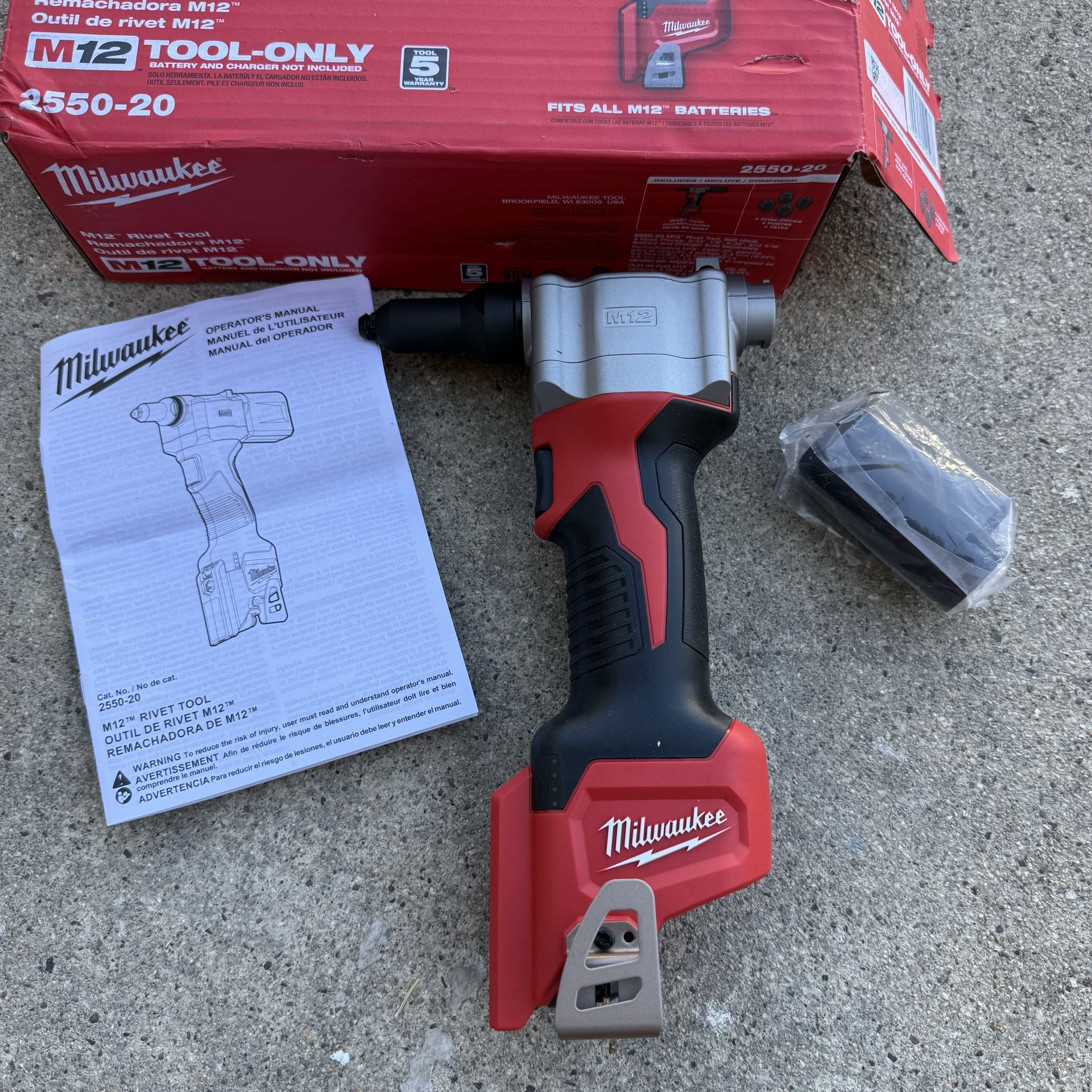 Milwaukee M12 12-Volt Lithium-Ion Cordless Rivet Tool (Tool-Only)