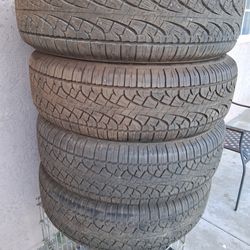 Set de 4  Llantas 265 70 17 Pirelli Scorpion