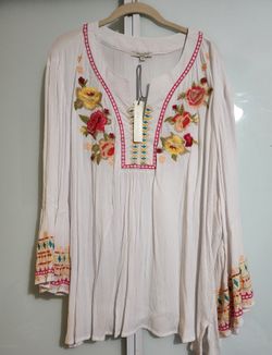 Anne Carson BNWT SZ 2X Embroidery Rayon Blouse