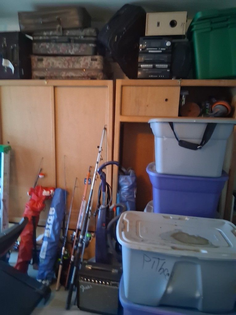 Cabinets 