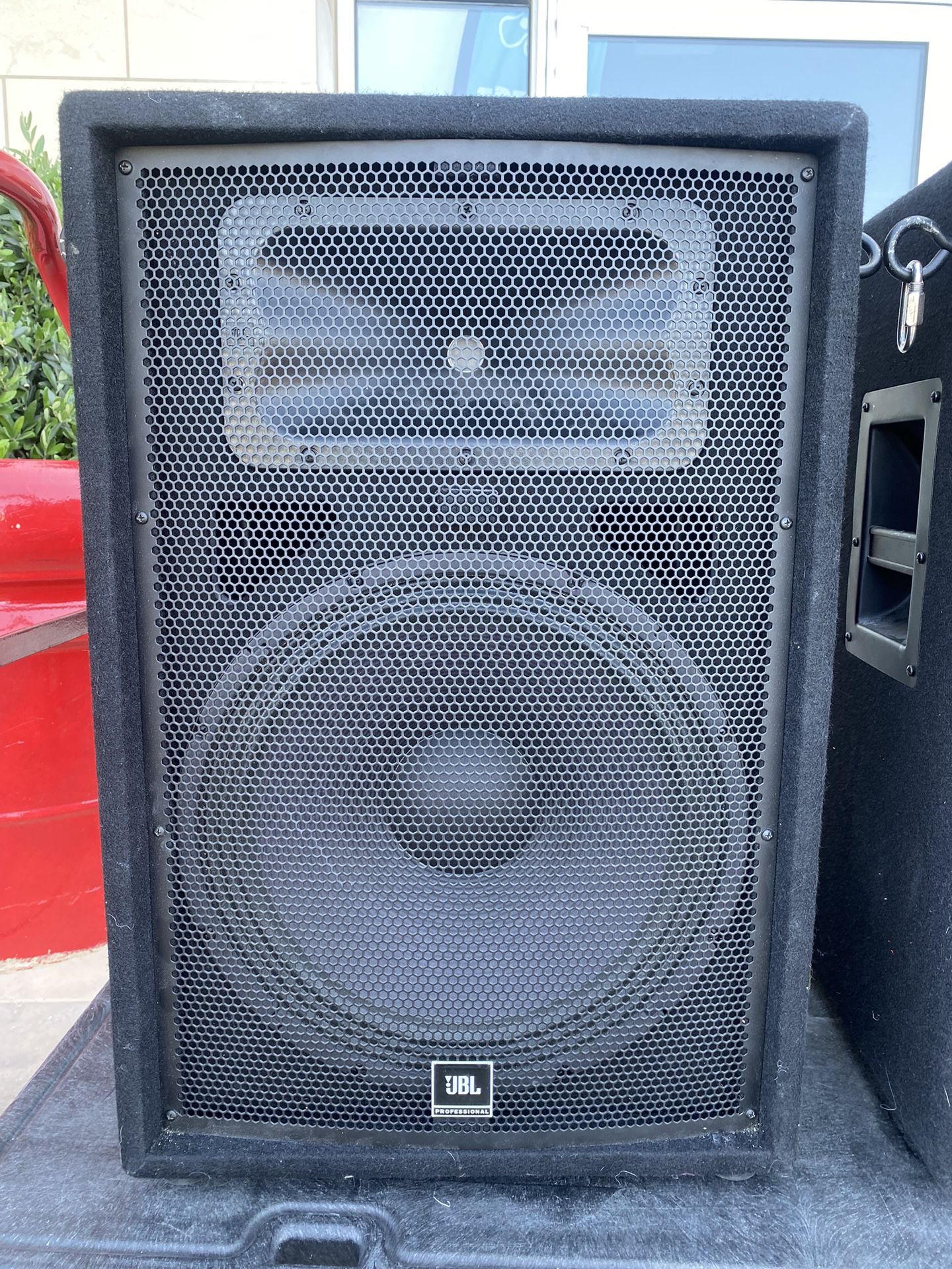 2 JBL JRX 200 (Model JRX 215) Passive Speakers