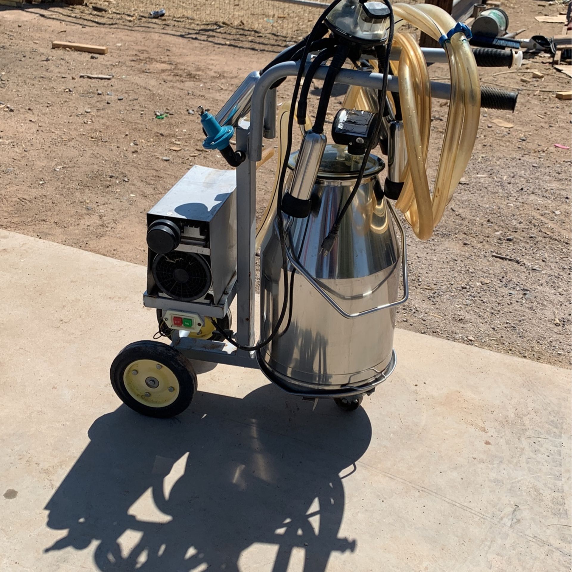 Cow Milking Machine
