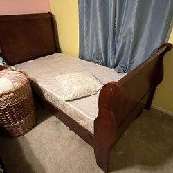Wooden Twin Bed Frame And Box Spring