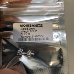 BRAND NEW GRA Diamond Moissanite Stud Earrings 0.5 carat + Authenticity papers