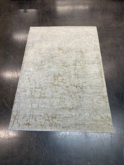 Soft Textured Grey Abstract Pattern 6 x 9 Area Rug