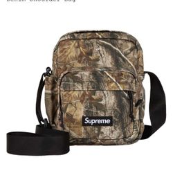 Supreme Shoulder Bag 