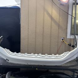 2022 2023 VOLKSWAGEN TIGUAN FRONT BUMPER COVER OEM USED 