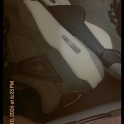 Size 4 - Jordan 4 SE Retro Low Craft Olive