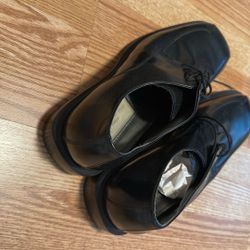 KENNETH COLE  ( New York)