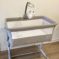 Cloud Baby Bassinet Bedside Sleeper