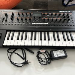 Roland Jupiter Xm Synthesizer 