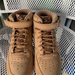 Nike Air Force 1 Mid
