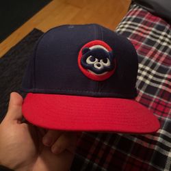 Chicago Cubs Fitted Hat