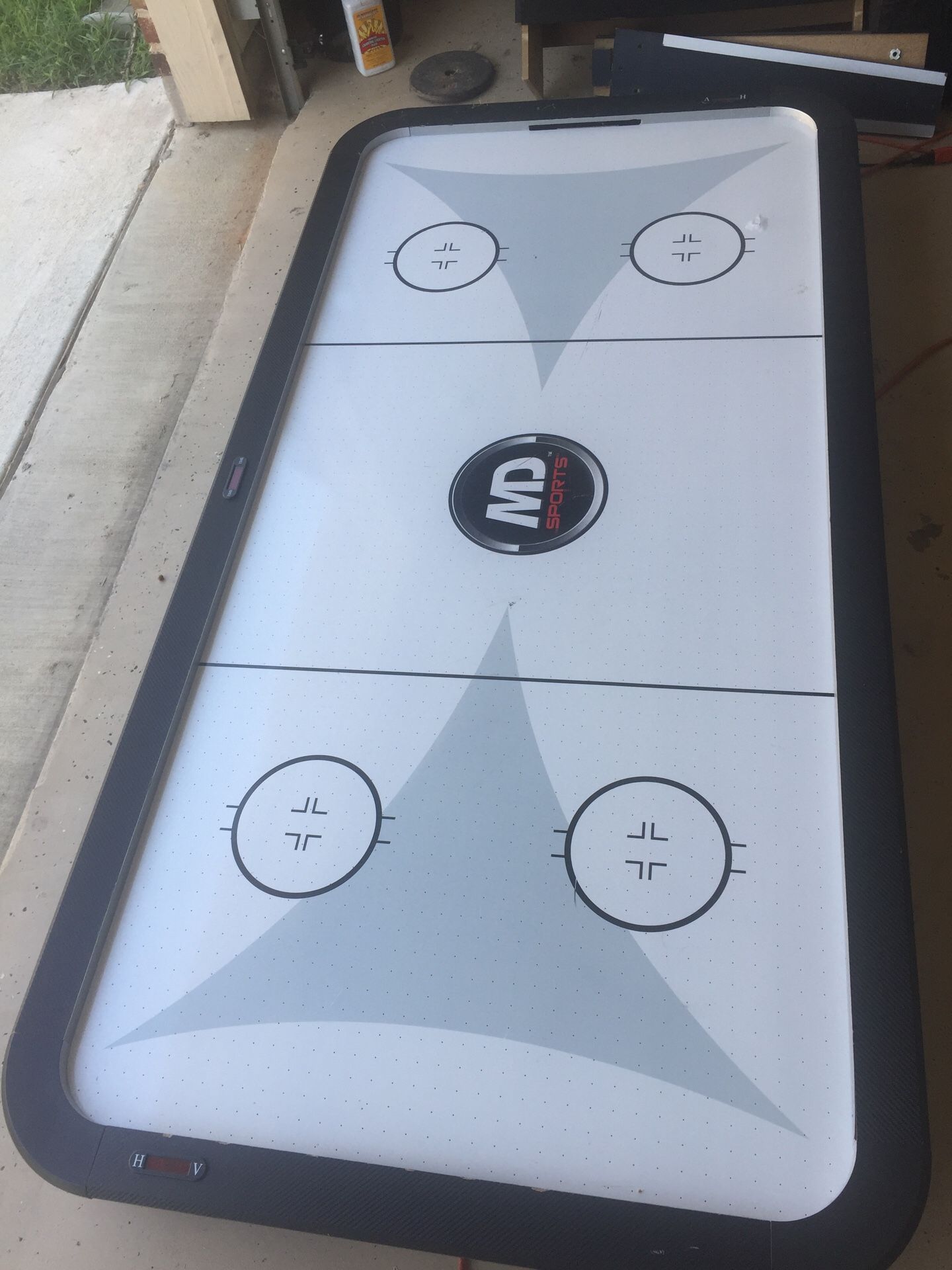 Air hockey table for pick up