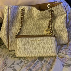 MK Purse