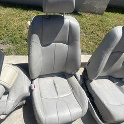 G37 Seats 