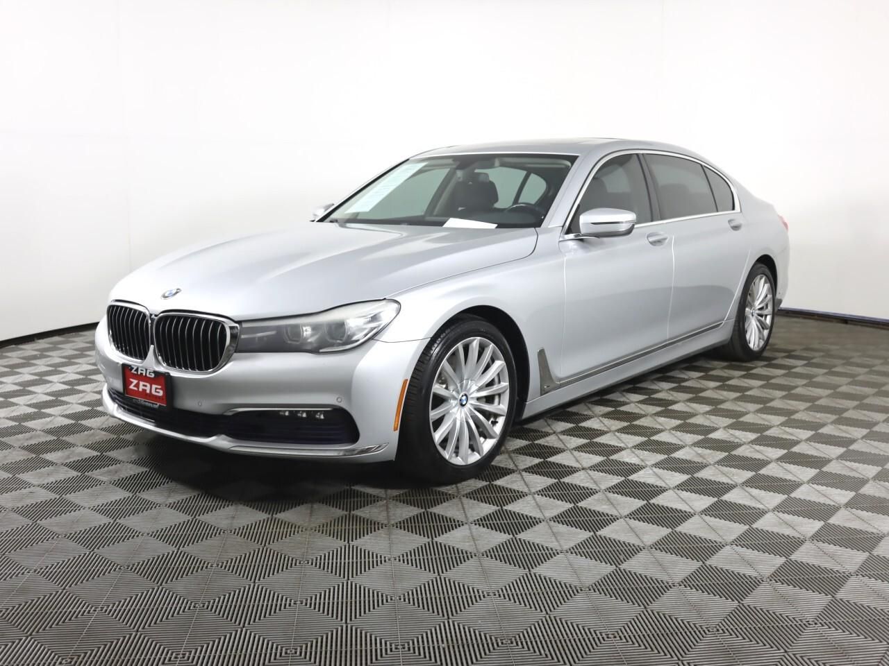 2016 BMW 740i