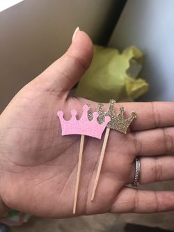 Cupcake toppers