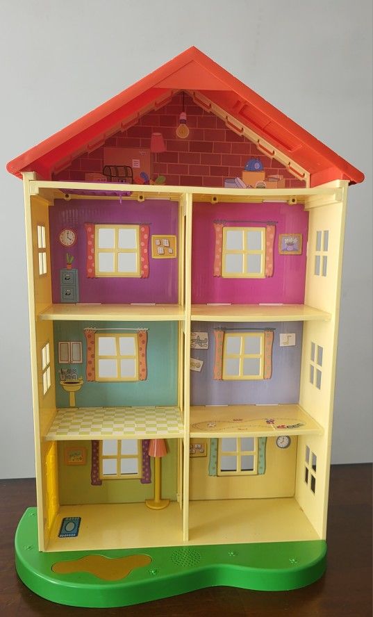 Peppa Pig House Adventurous Playset
