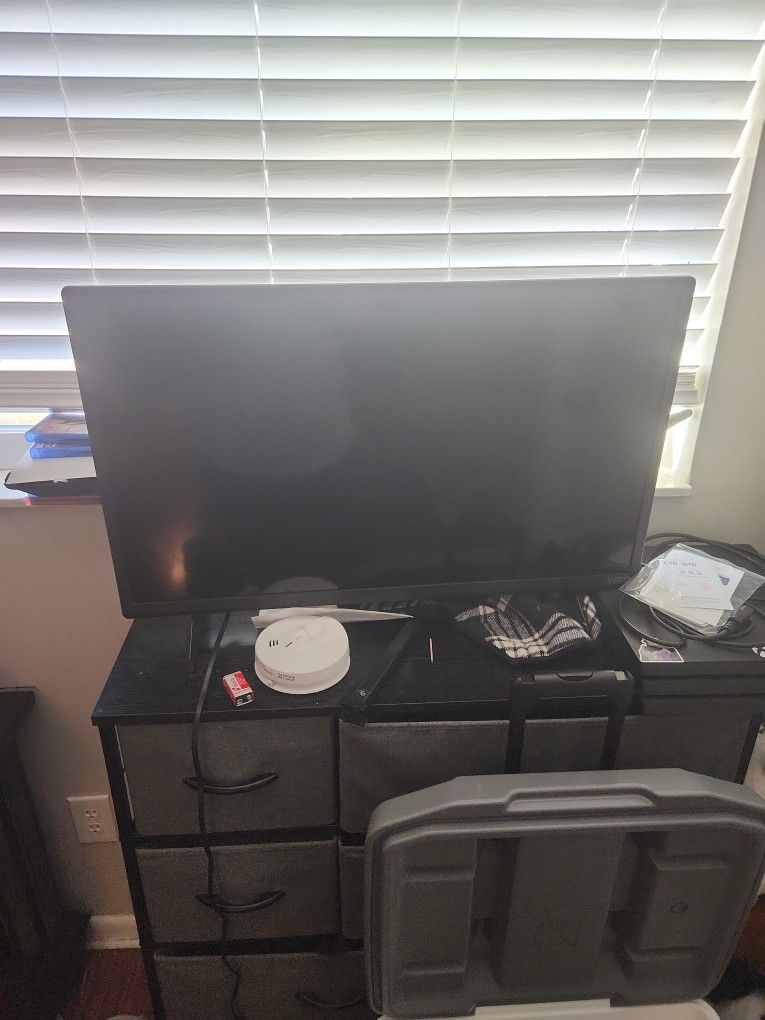 32" Vizio Tv