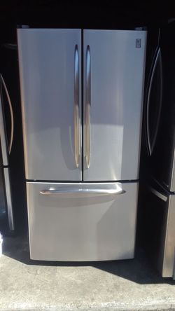 Refrigerador MARCA GE medidas 33 de ancho 68 de alto 3 meses de Garantía delivery