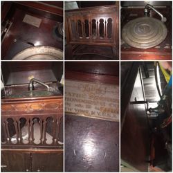 Antique Pathe Phonograph