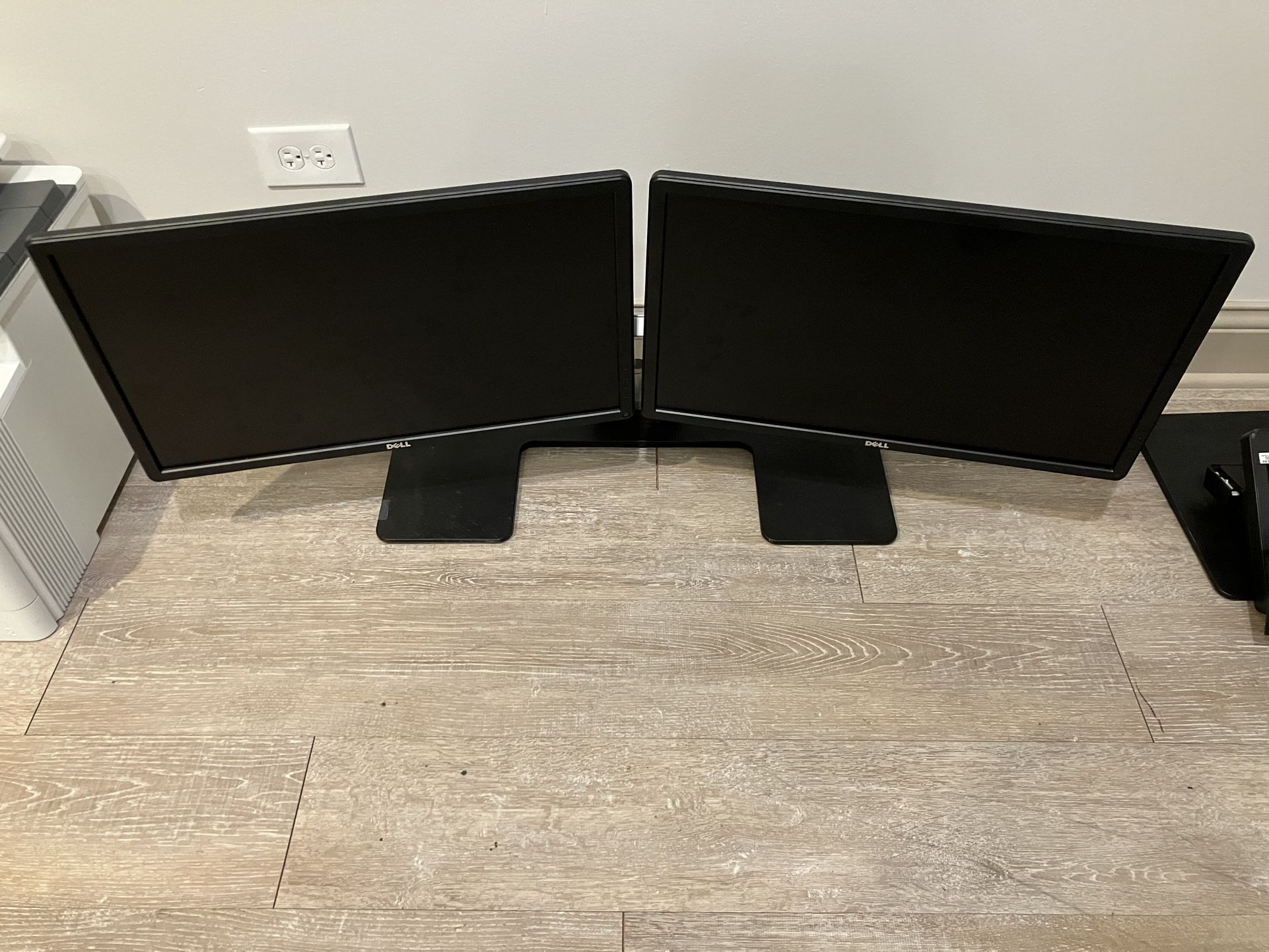 Dell Dual 24” Monitor Stand Setup