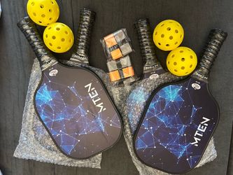 Pickleball paddle
