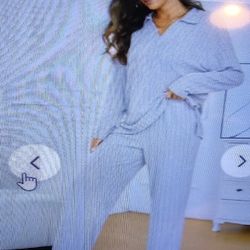 New Solid Casual Two Piece Women's Gray Set Size - Medium 