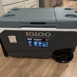 Igloo 90qt Like new