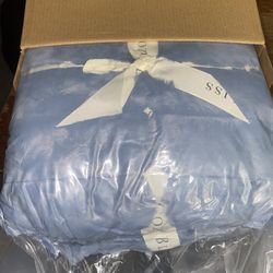 Cozy Bliss Faux Fur Throw Blanket