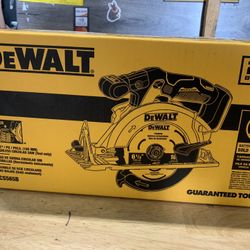 DEWALT 20V MAX Cordless Brushless 6-1/2 in. Circular Saw (Tool Only)