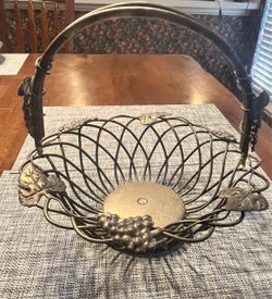 Vintage Godinger Silver Art Co. silver-plated wire fruit basket