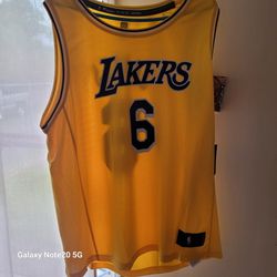 Lakers LeBron James Jersey 