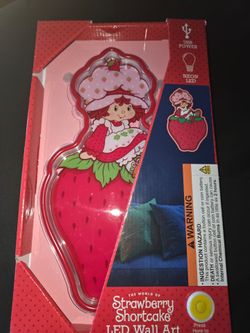 Strawberry Shortcake 🍰 wall art