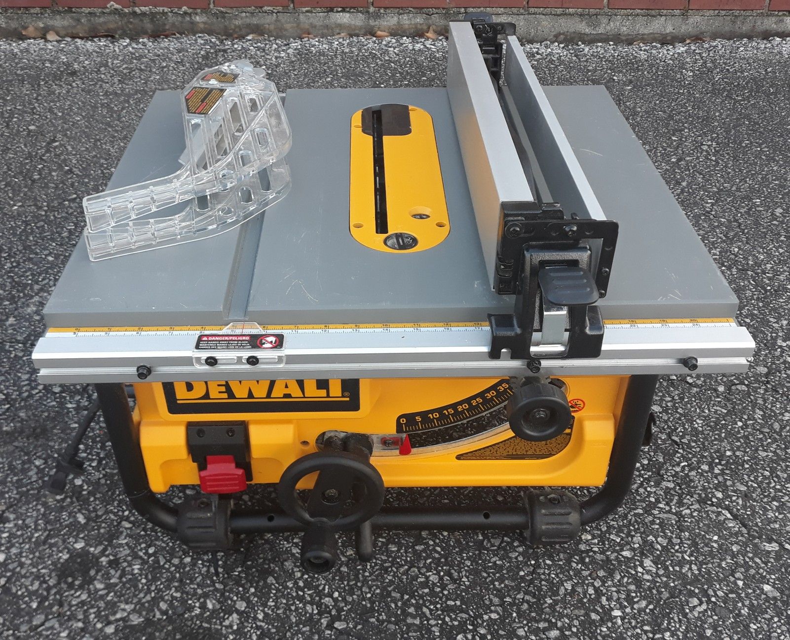 DeWalt 10-inch table saw