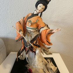 Geisha Girl Vintage Japanese Nishi 16" Doll Silk Kimono Samurai Helmet RARE