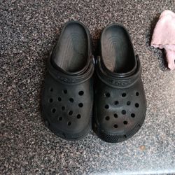 crocs