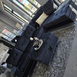 ✨️ Sectionals, 2pc Sofas ✨️ Furniture Queen Bedrooms, Dining Avail